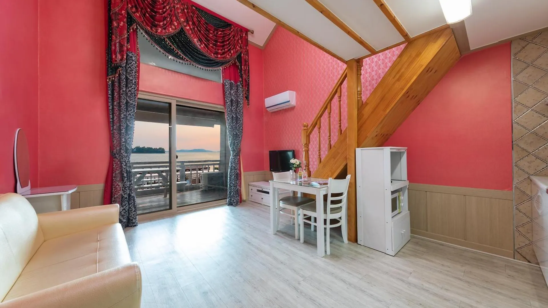 강화 그랑블루펜션