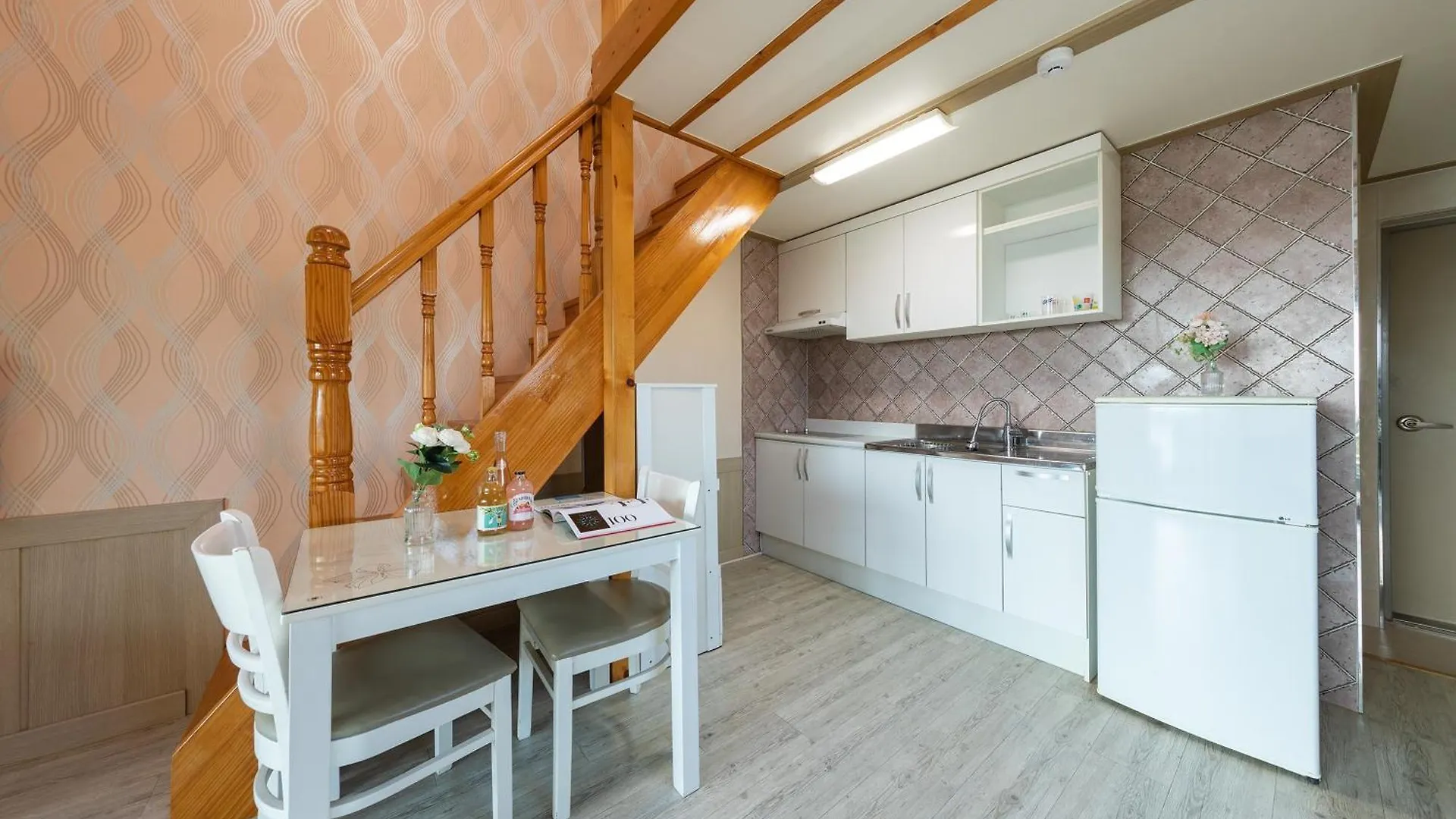 강화 그랑블루펜션 게스트하우스